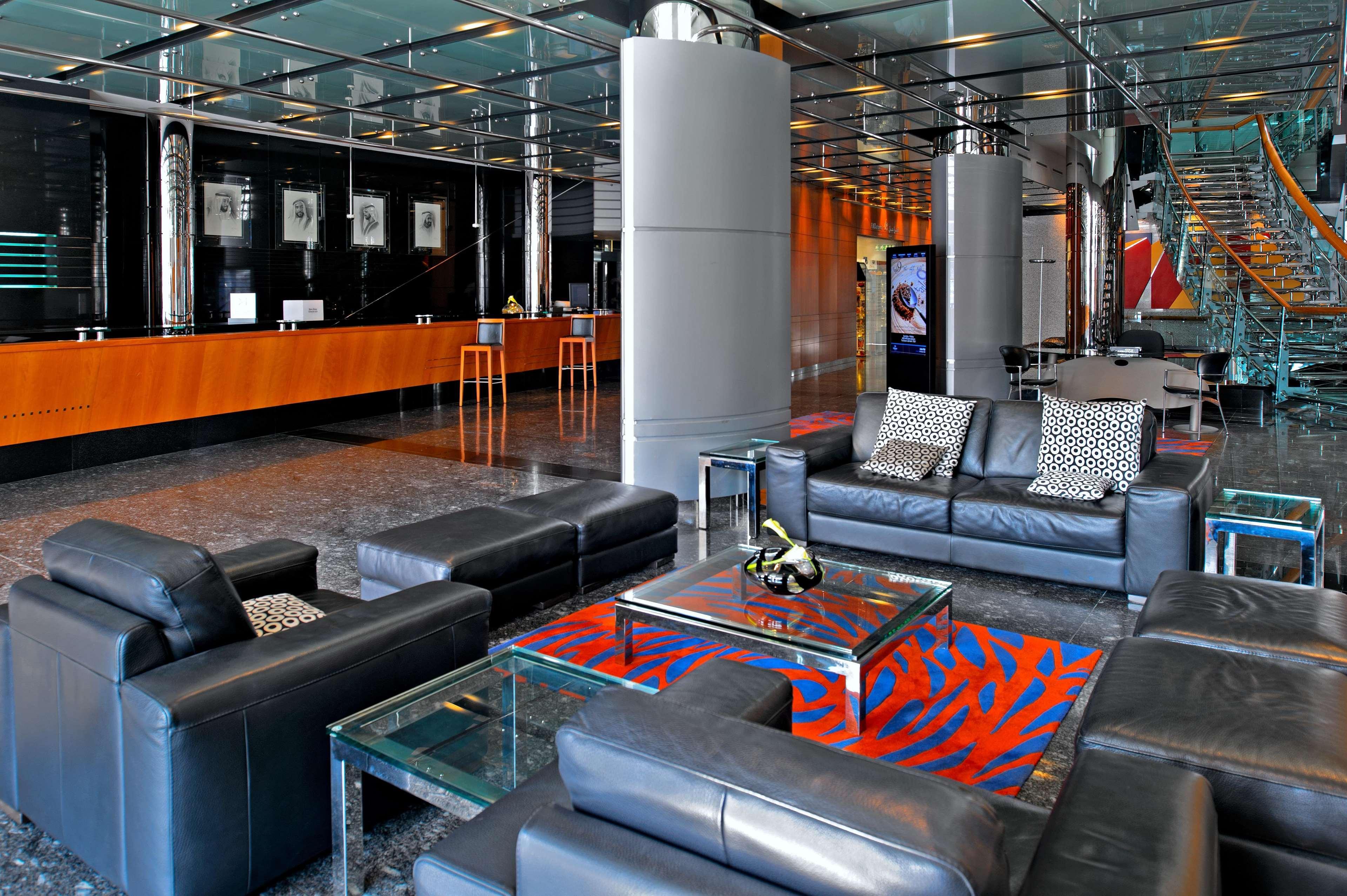 Golden Sands Boutique Hotel-Dubai Creek ภายนอก รูปภาพ The interior of the lounge